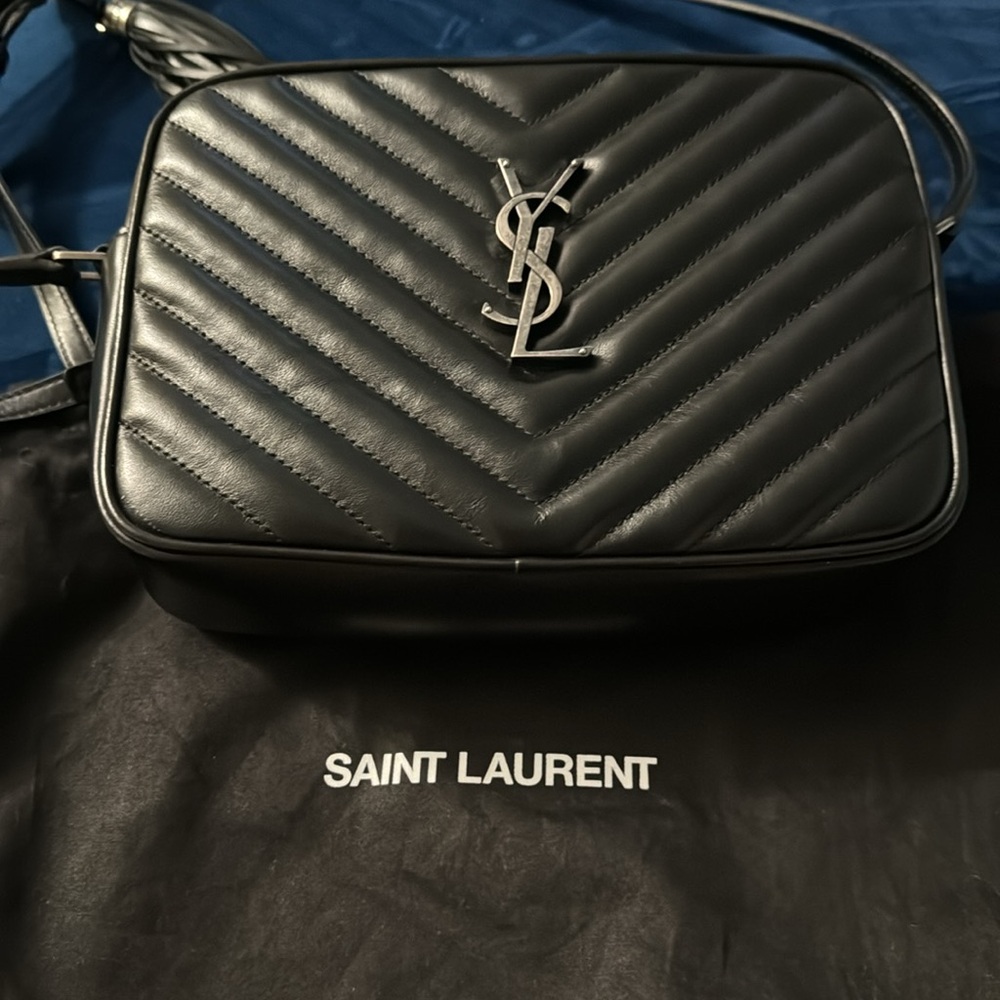 Authentic Lou Medium YSL Zip Leather Shoulder Bag - Picture 9 of 9